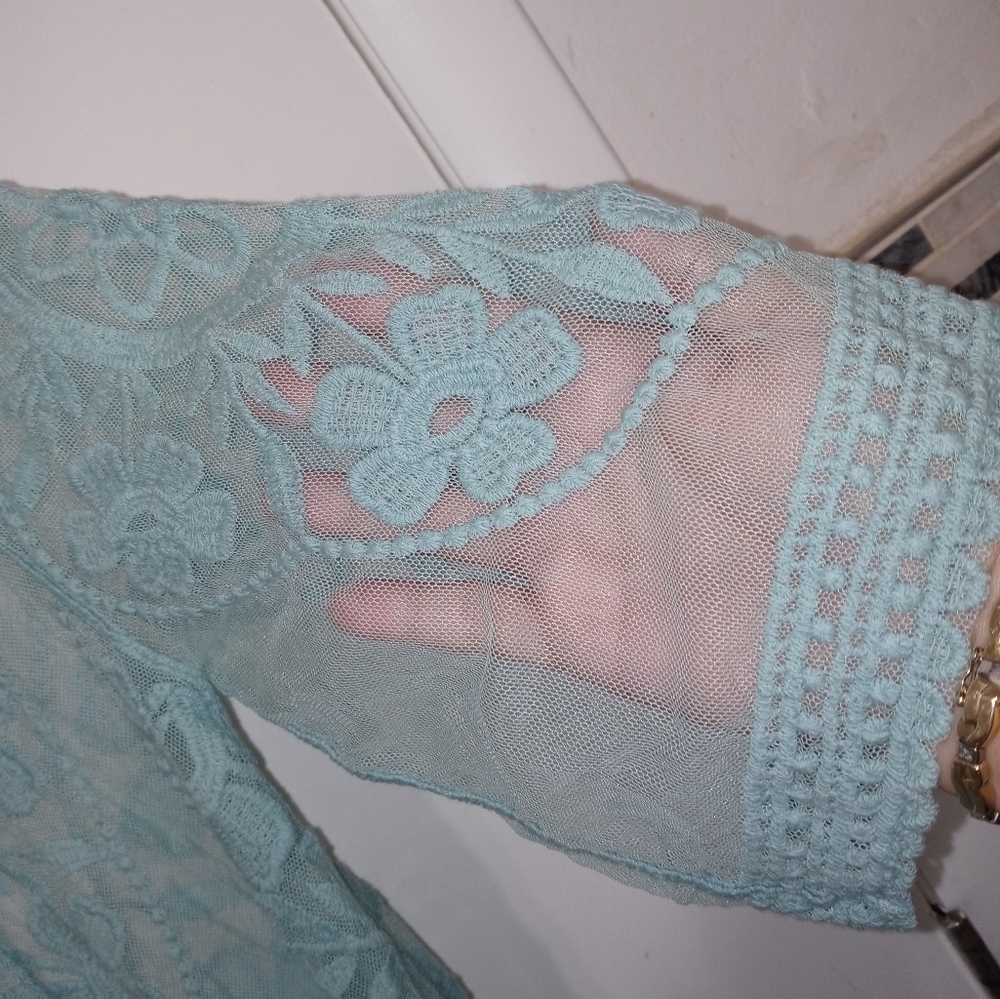 Ember sage Embroidered floral mesh Lace 1/2 Sleeve lingerie cover up M - Picture 6 of 10